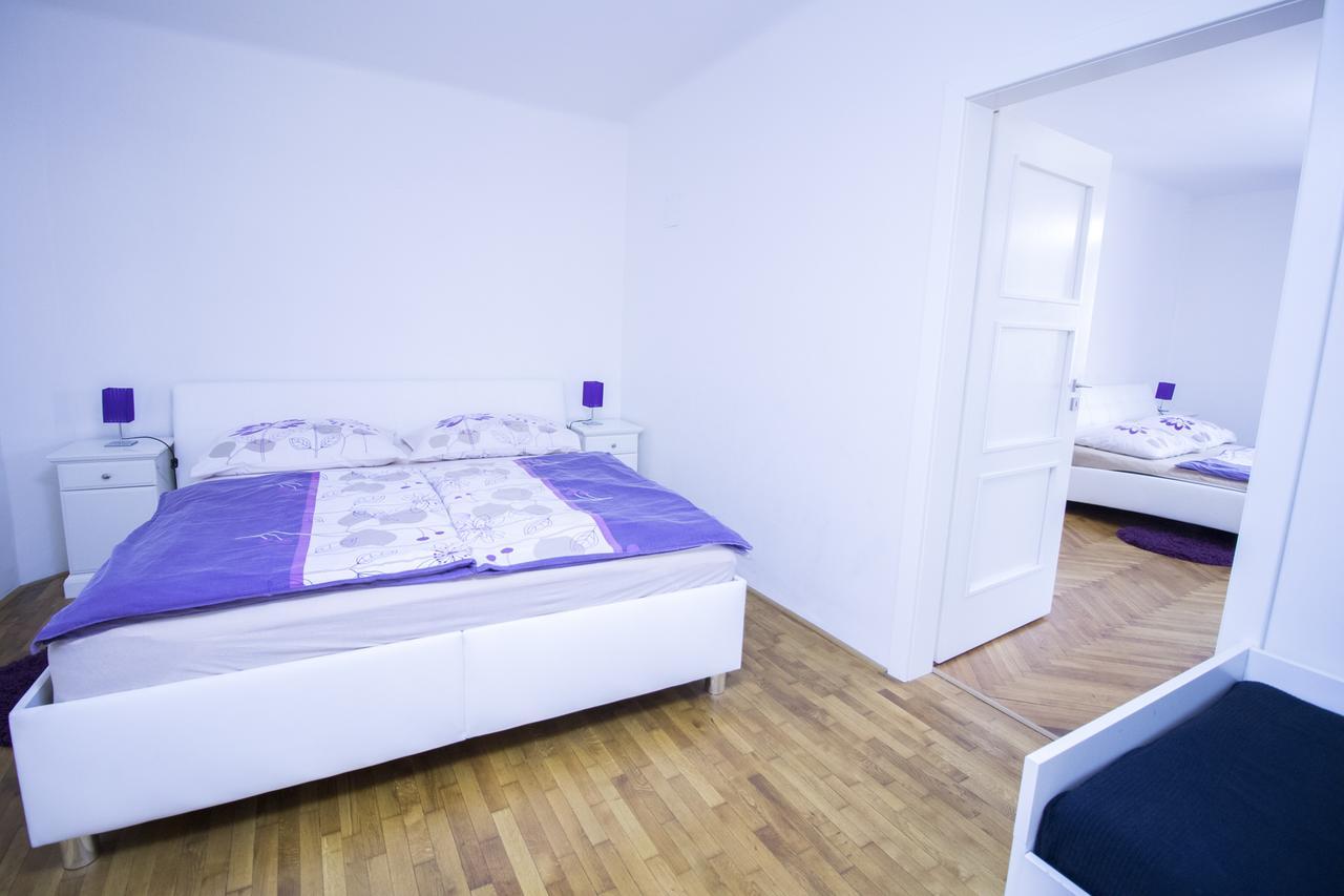 Apartments Old Town Square 27 Prague Luaran gambar