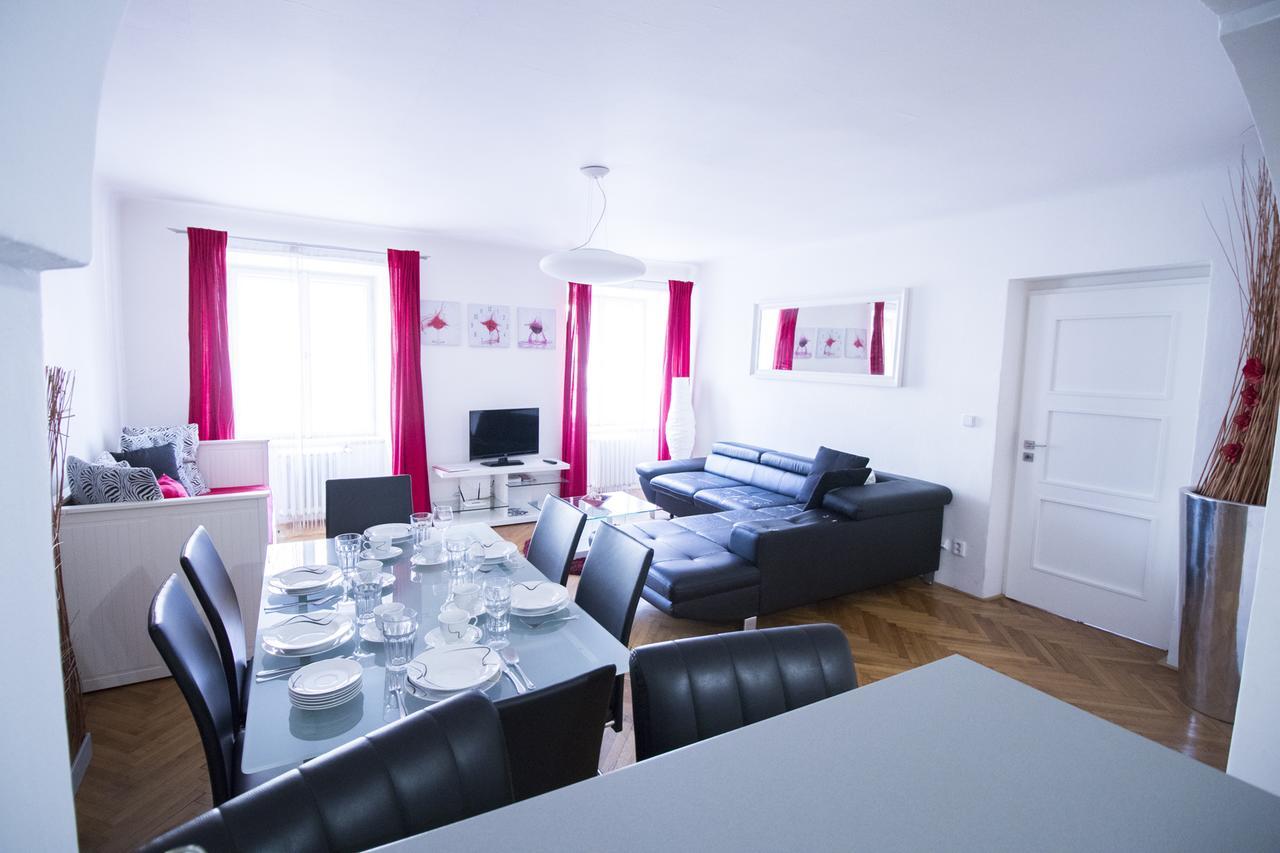Apartments Old Town Square 27 Prague Luaran gambar